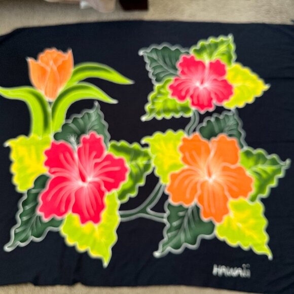 Hawaiian Sarong - Picture 2 of 10